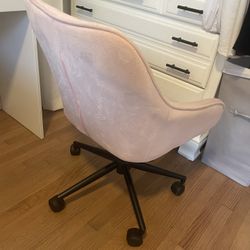 Pink Desk Chair