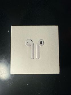 Apple AirPods (2nd Gen) w/ Charging Case & Original Box