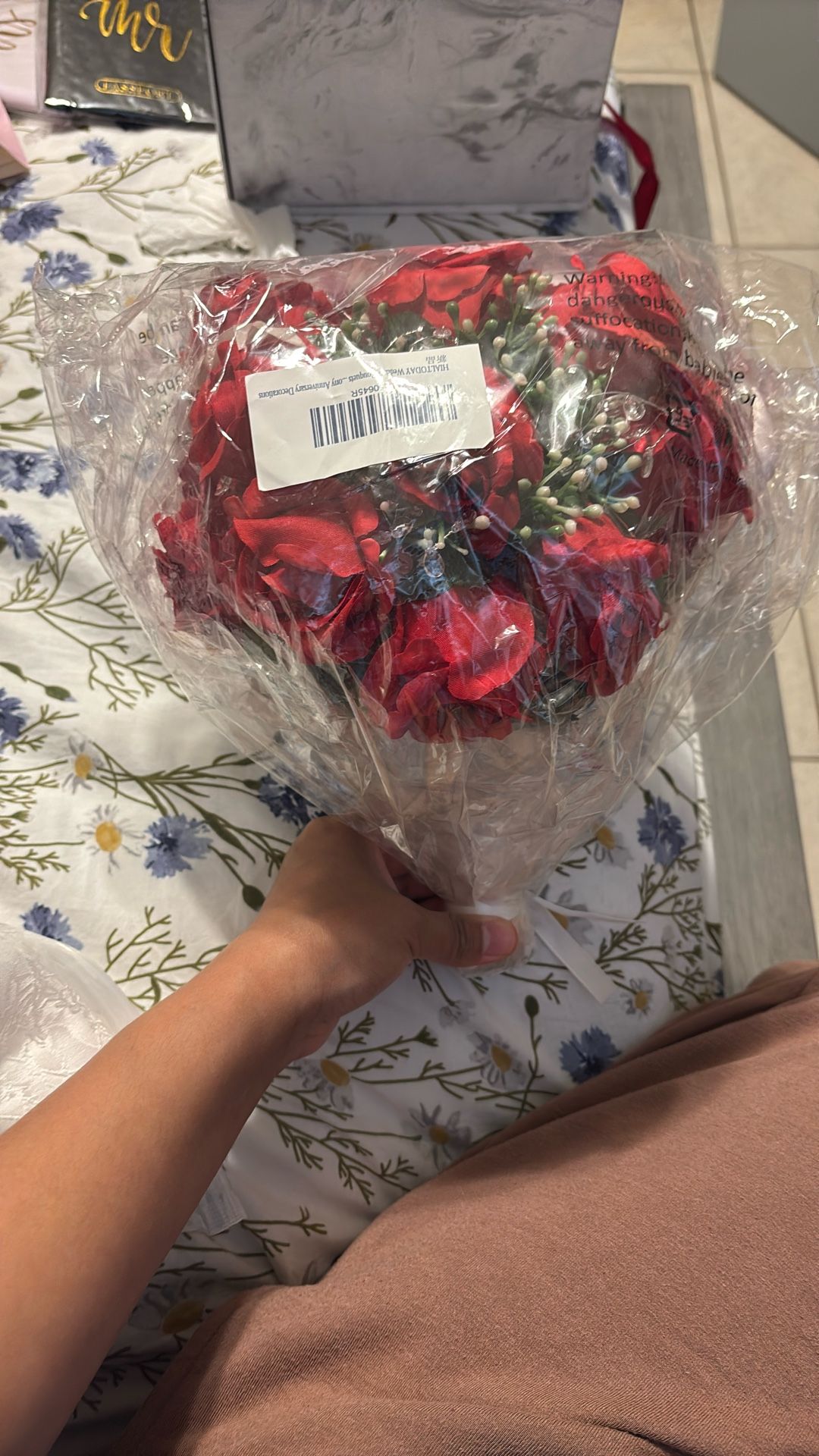 Red bouquet For Wedding 