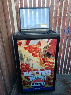 pepsi bottle cooler R 60 RC