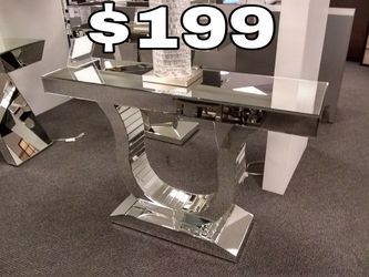 Brand new mirrored console
