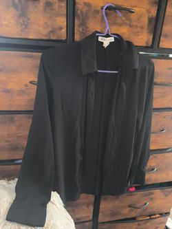 $8 BCBG GENERATION BLOUSE SIZE XS