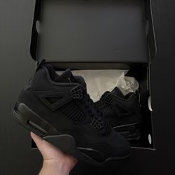 Jordan 4 “Black Cat 2025”