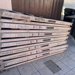 Escaleras De Seis Pies, Heavy Duty De Aluminio, Buena Marca Casi Nuevas Muy Baratas $70 Cada Una