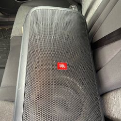 Used Jbl Party Box 200