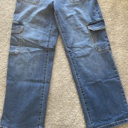 Adjustable Bootlegged Jeans