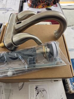 New Brushed Nickel 4 in Bathroom Faucet