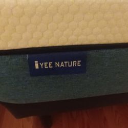 Full size memory foam bed 