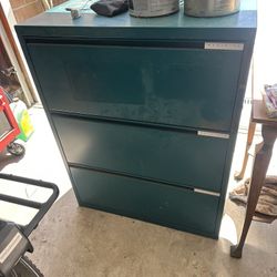 File cabinet 