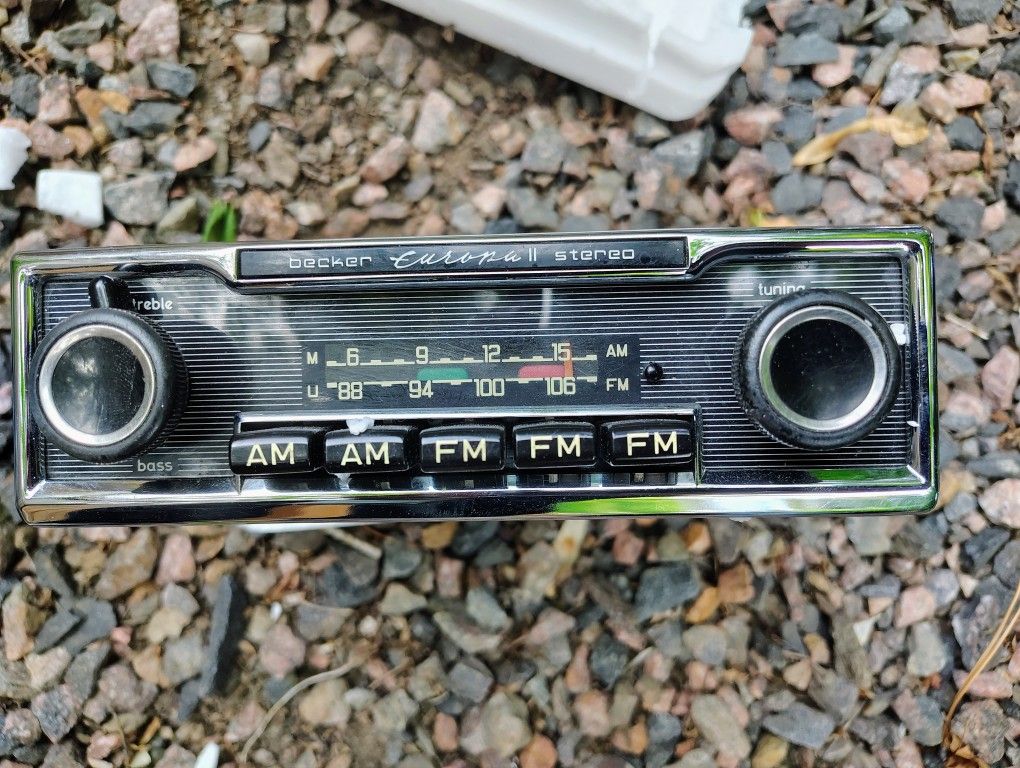 Becker - Europa II Vintage Car Stereo