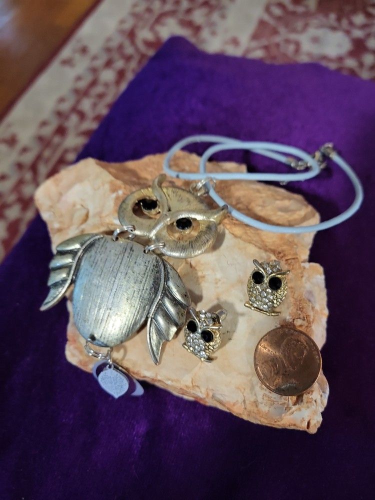 Owls! Earrings & Pendant. 