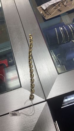 Bracelet