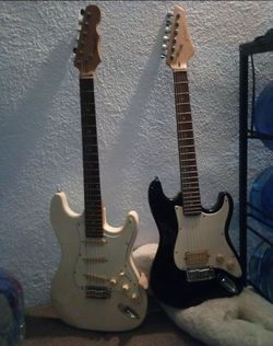 2 Electric guitars