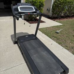 Treadmill 