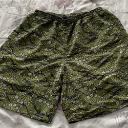 Patagonia Men’s Green Novelty Fish Swim Trunks Board Shorts with Pockets, size S