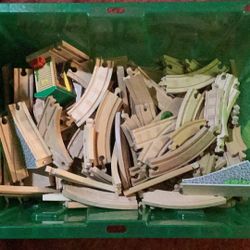 Wooden Track Lot