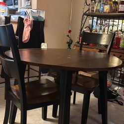 Small Leaf Table For 2 With Chairs — MOVING MUST GO