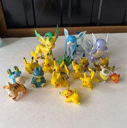 Big Lot of Pokemon Figures