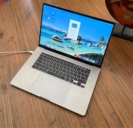 Apple MacBook Pro A2141 16 Core i7 16GB 512GB Gray 2019