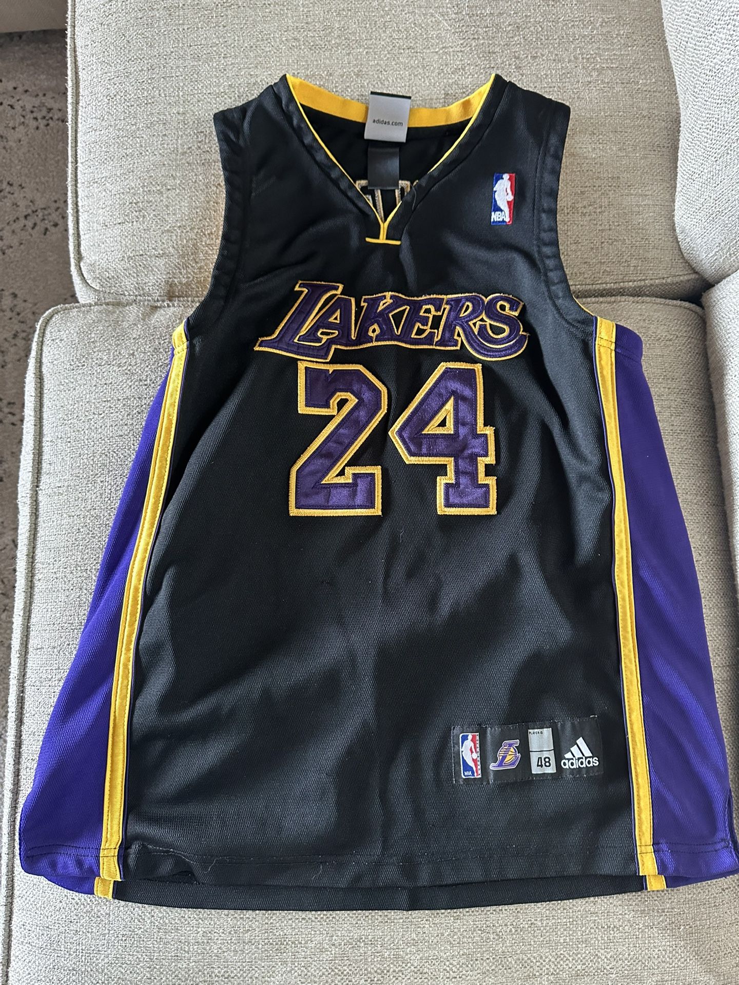 Vintage Adidas NBA Los Angeles Lakers Kobe Bryant #24 Jersey Size 48