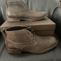 Rockport Mens Leather Chukka Boots, Like New, Size 12