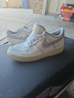 Size 1Y Pink&LightBlue AirForce 1s