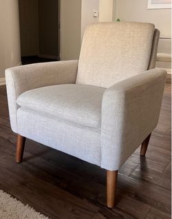 Accent chair