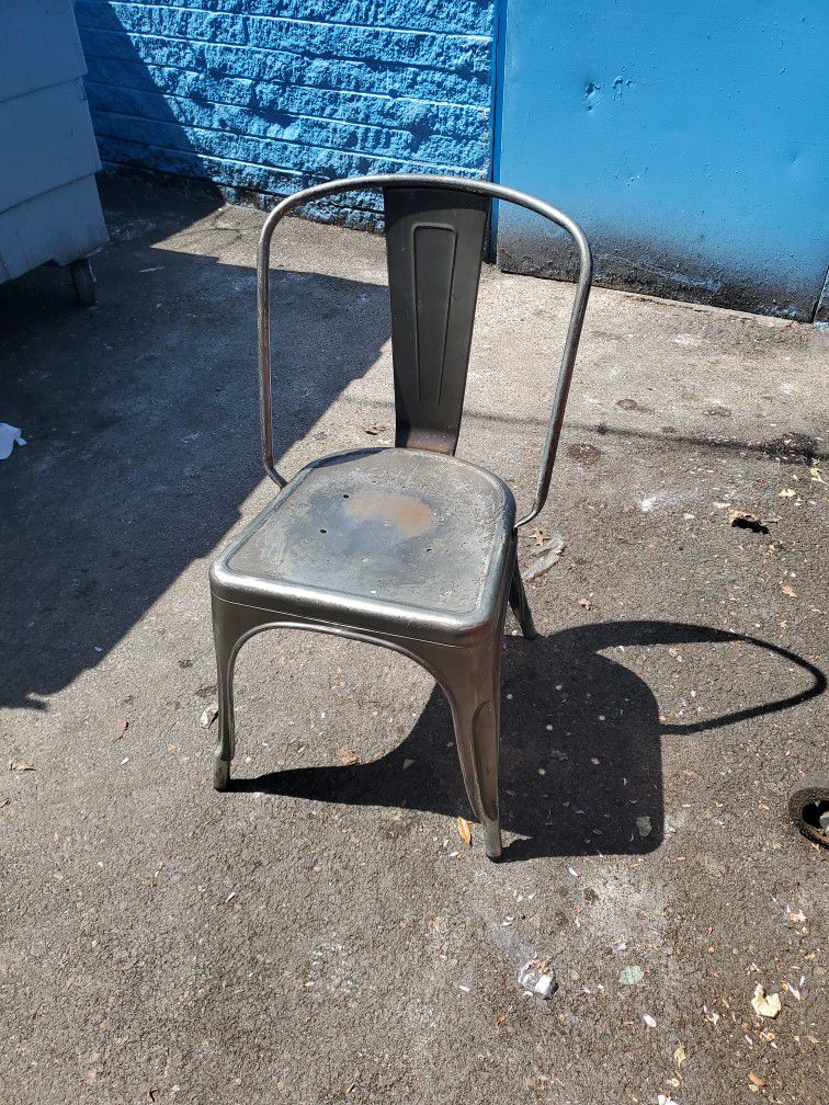 Metal Chairs  (16)