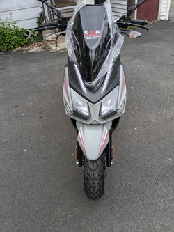 2024 SCOOTER 200 cc NEW 0 MILES