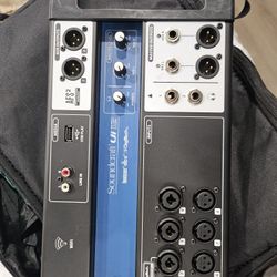 SOUNDCRAFT UI 12 MIXER