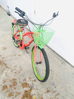 Margaritaville seven speed bike