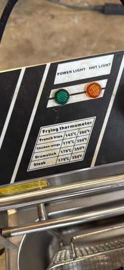 WeChef Commercial Electric Deep Fryer 12L 2500W Single Removable Basket Stainless Steel Electric Countertop Fryer for Commercial Use Snack Stand Food 