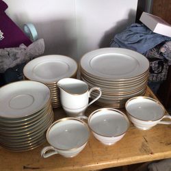 Princess House Fine China Heritage White With Gold Trim 66 Pieces