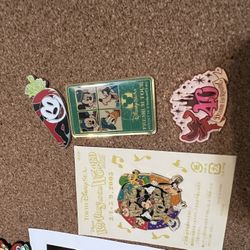 Disney Pins 