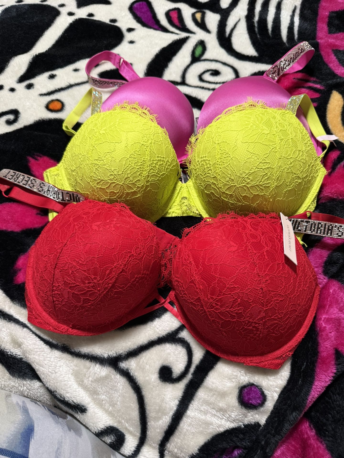 Victoria’s Secret Bars, Brand New