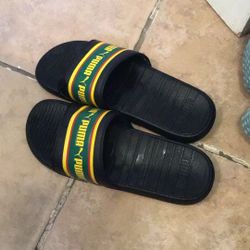 PUMA Mens Cool Cat Logo Slides (Size 13/Like New)