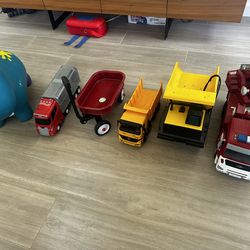 toy cars - 6 items