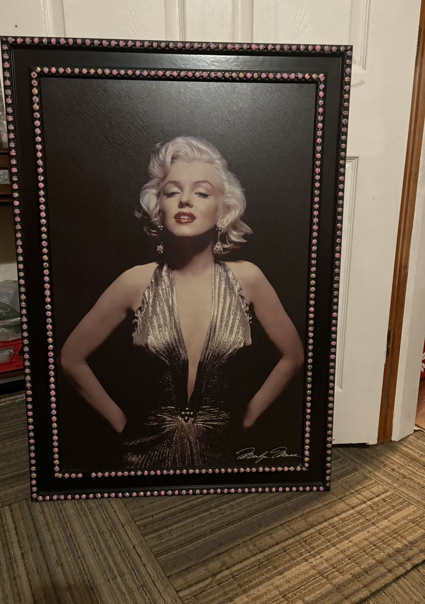 Large Picture Of Marylin Monroe