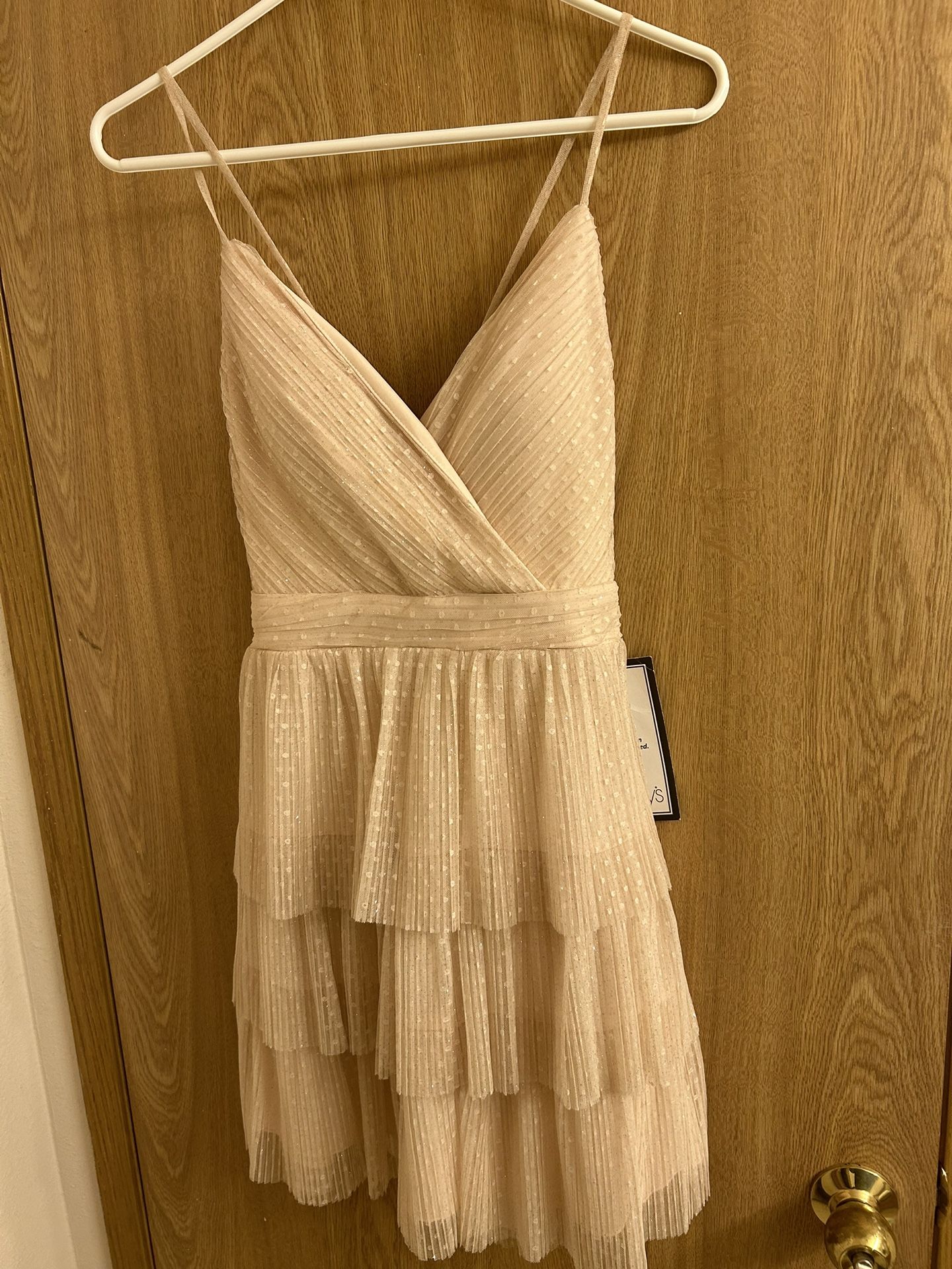 NWT Light Pink Short Style Formal Dress