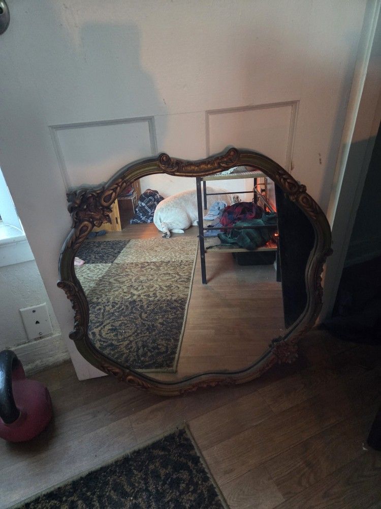 Mirror, Antique Style