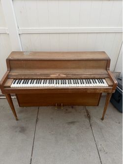 vintage wurlitzer piano