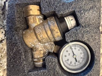 Brass Water Pressure Reducing Valve with Gauge