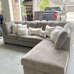 Sectional Sofa With Chaise 