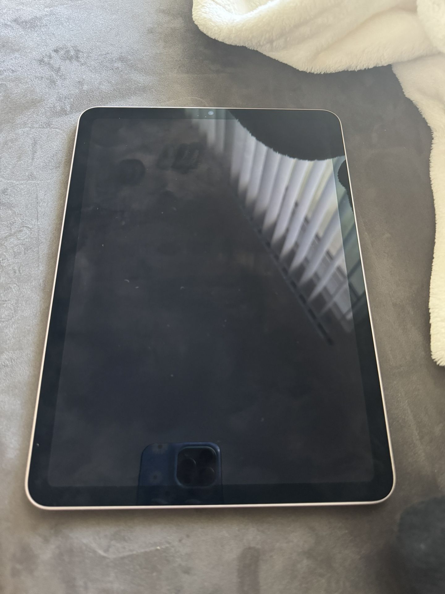 iPad Air 5th Gen 64GB
