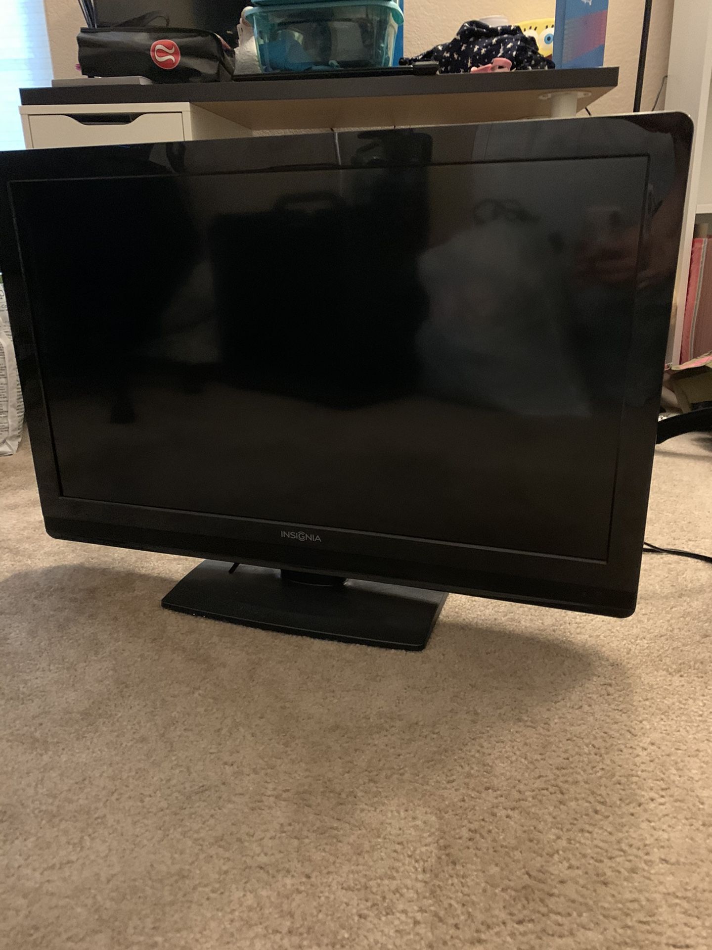 Insignia 40” TV