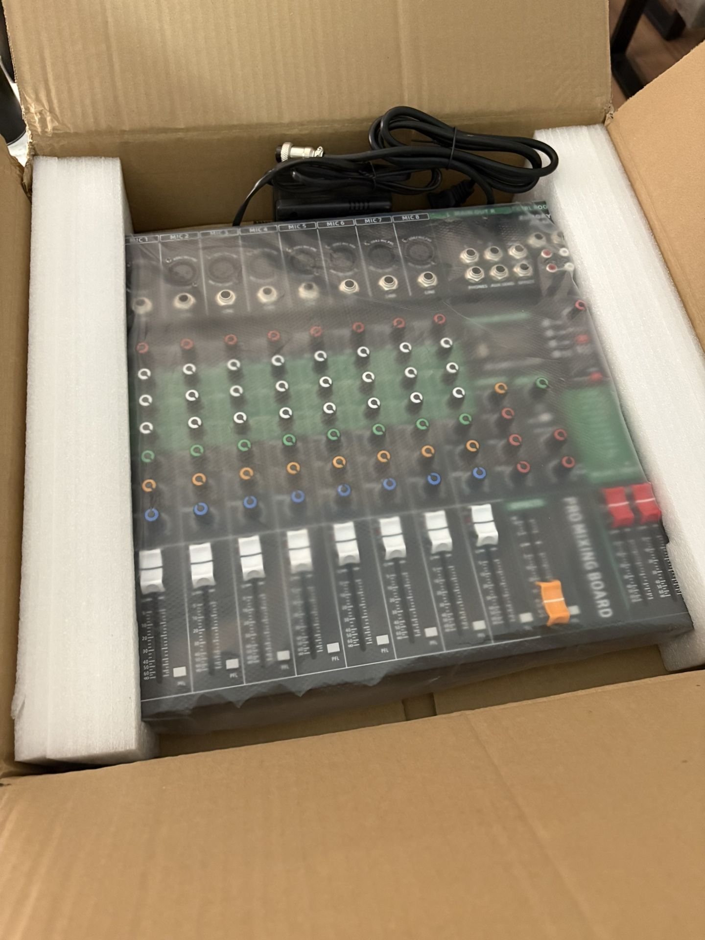 8 Channel Mixer With Effects And Bluetooth