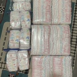 256 COUNT HUGGIES SNUG & DRY SIZE 3 