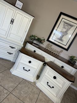 Dresser Set