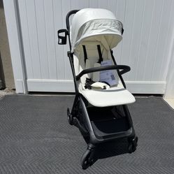 Stroller/ Icon Compact Travel Stroller/ Travel/ Airplane/ Kids/ New