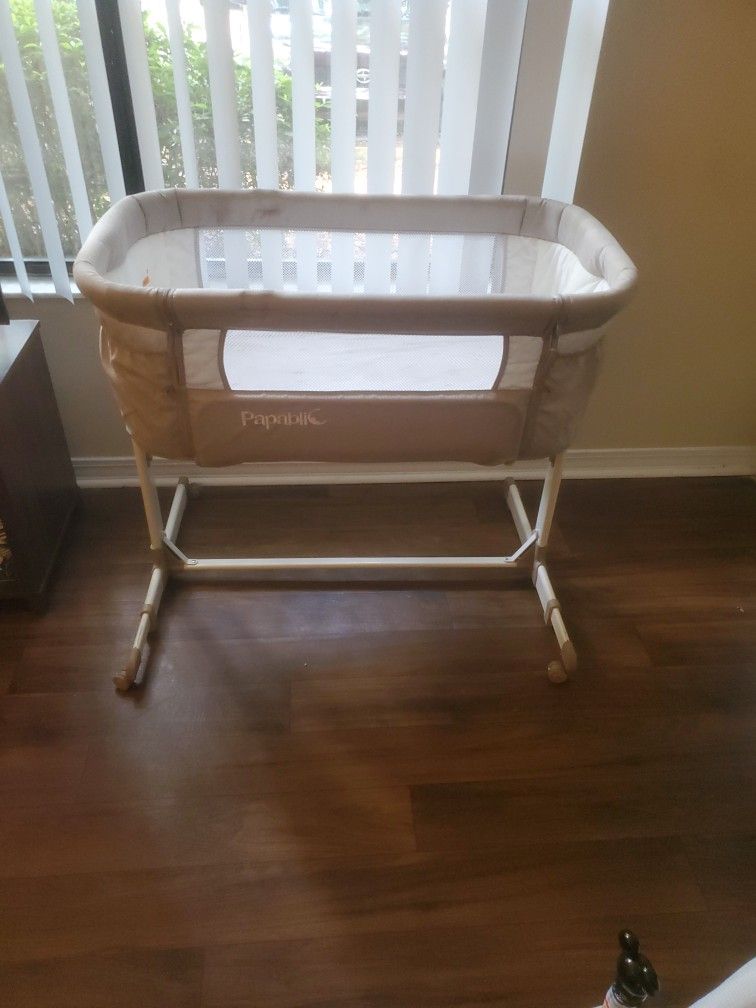Baby Papabli Bassinet